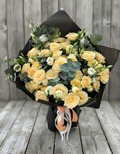 Букет цветов из:  Розы и Лизиантусы в Коммунаре