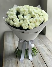 Букет 35 Белых роз в Коммунаре