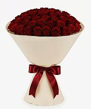 Букет 101 Бордовая роза Блэк Бакарра в Коммунаре