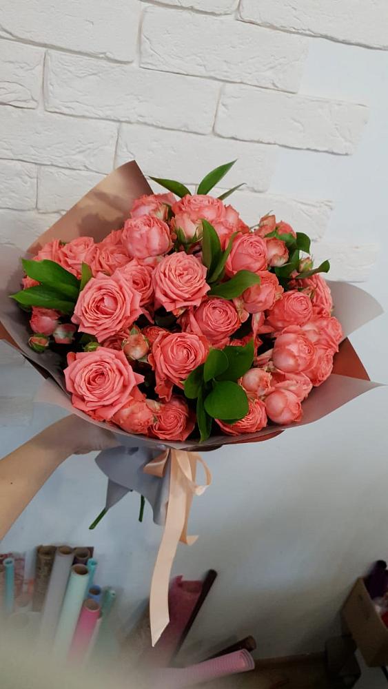 Букет цветов из: Розы в Коммунаре