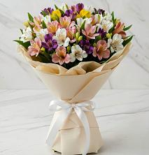Букет цветов из:  Альстромерии в Коммунаре