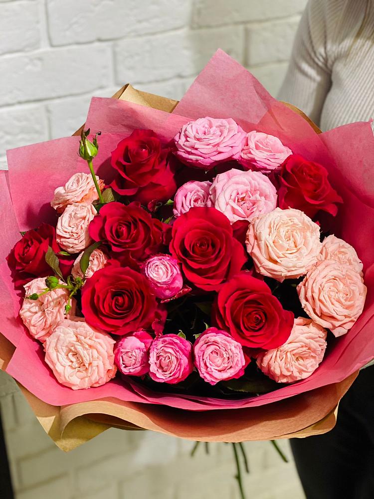 Букет цветов из: Розы в Коммунаре