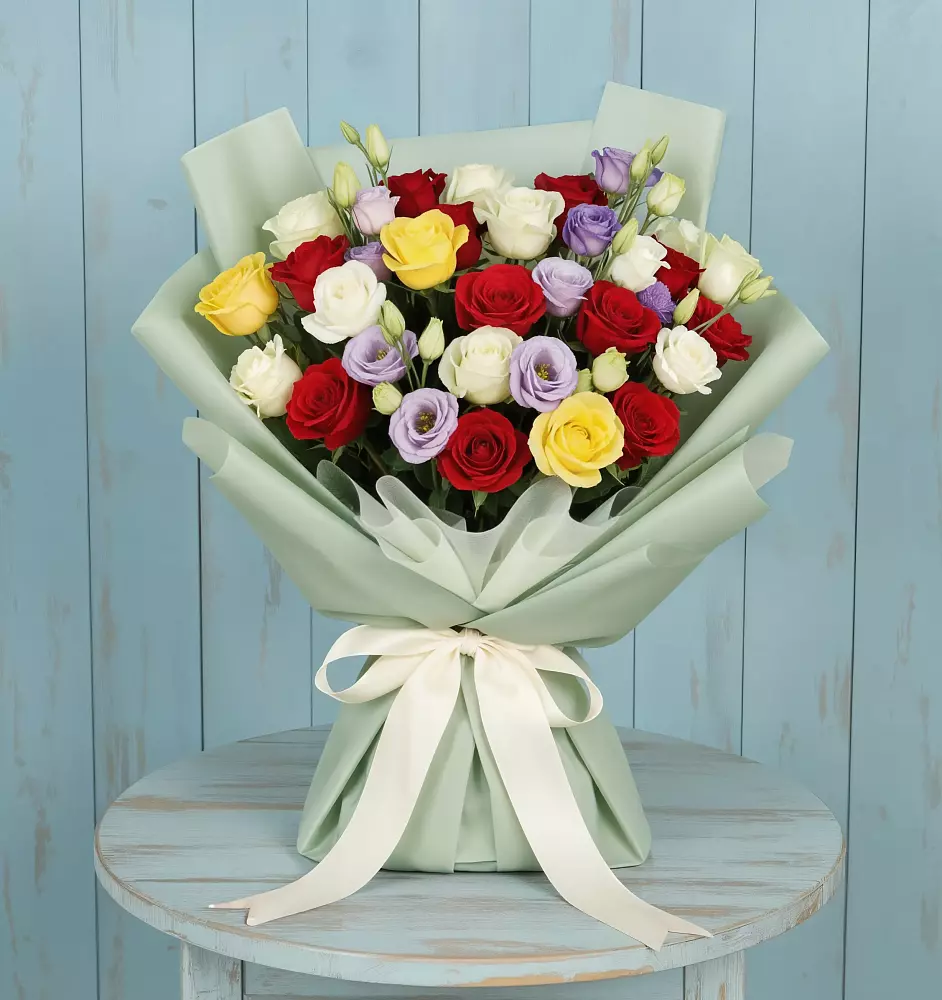 Букет цветов из: Розы в Коммунаре